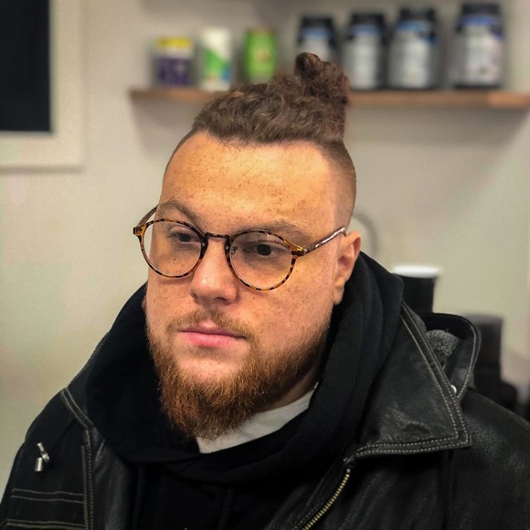 Meet your Posher, Steven - Picture 1 of 1